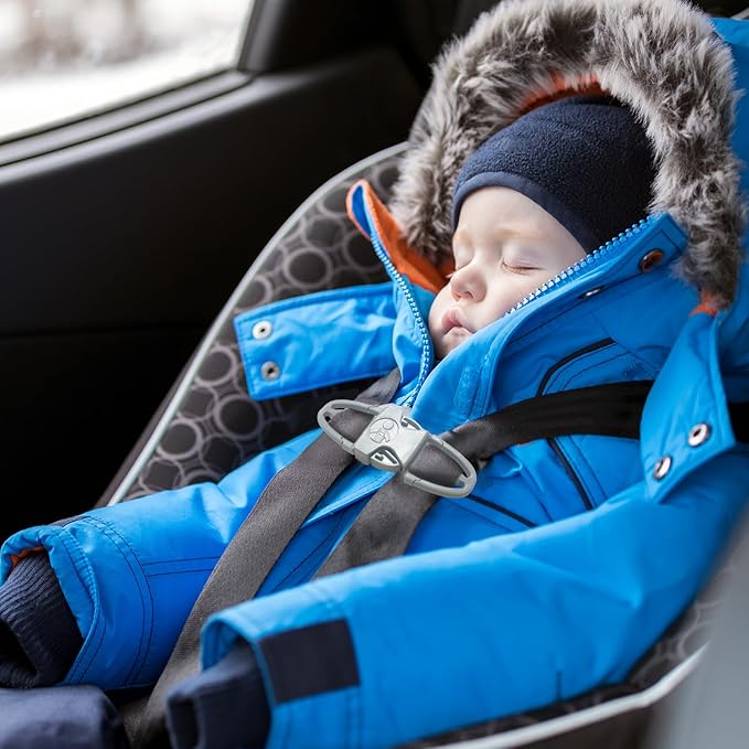 Universal Child Chest Clip Has a Non-Slip Design and is Suitable for Use On Seats, Strollers, High Chairs, School Bags and Work Belts, Providing All-Around Protection for Your Child