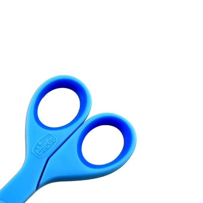 Chicco Nail Scissors for Babies and Children, Stainless Steel Baby Scissors with Curved Blades and Rounded Tips, Protective Case, Non-Slip Rubber Handle, Baby Accessories for Newborns from 0 Months