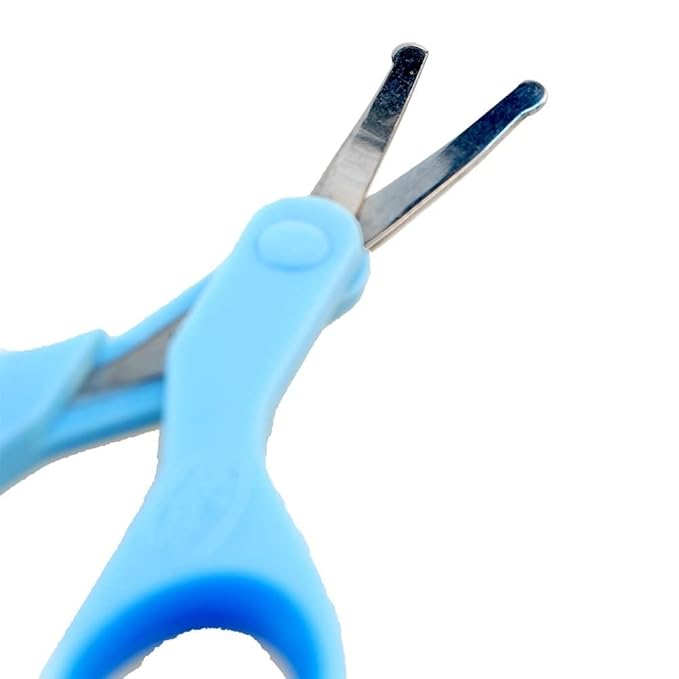 Chicco Nail Scissors for Babies and Children, Stainless Steel Baby Scissors with Curved Blades and Rounded Tips, Protective Case, Non-Slip Rubber Handle, Baby Accessories for Newborns from 0 Months