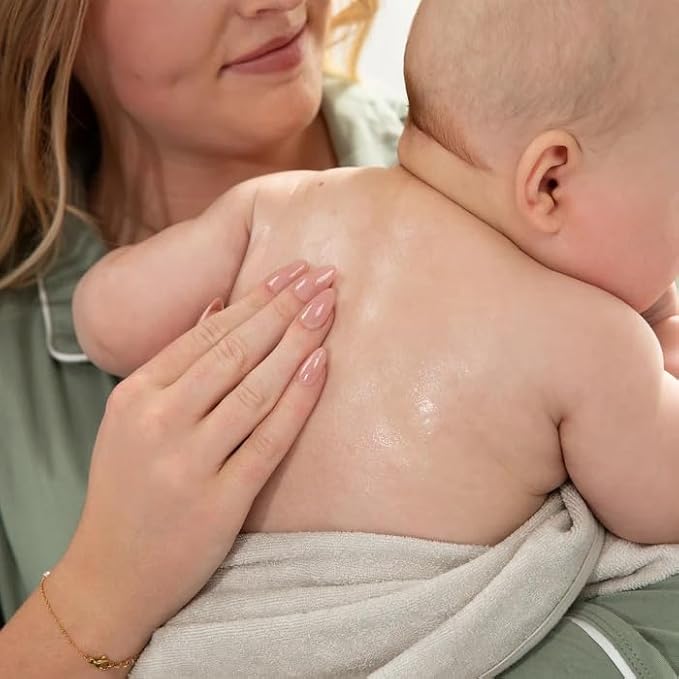 KYTE BABY - Kyte Skin Baby Massage Oil, 100% Botanical Blend, Nourishing, Calming, Promotes Sleep and Digestion, Free from Mineral Oil, Synthetic Fragrance, Silicone, and Parabens