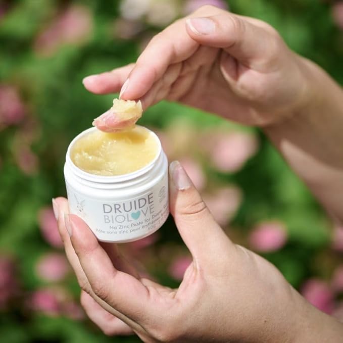 BioLove Diaper Rash Cream, Organic No Zinc Paste For Diaper Rash Treatment Cream, With Shea Butter and Oatmeal, Gentle Baby Care Essentials – 60 g (2.11 oz Bottle Size Chamomile Made in Canada