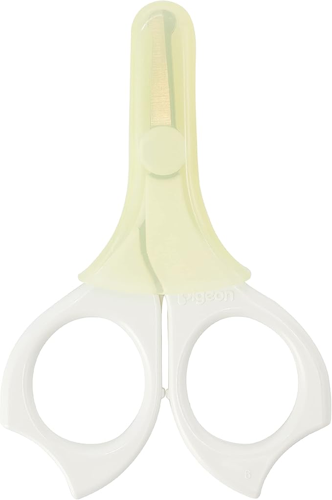 Pigeon Baby Nail Scissors with Rounded Tip, 3 Months (MADE IN JAPAN)