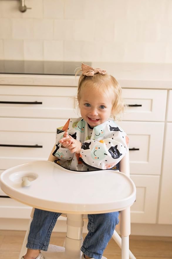 Tiny Twinkle Long Sleeve Bib for Babies & Toddlers | Waterproof Smock Bib for Eating | Machine Washable & Mess-Proof Feeding Essentials | Newborn Shower Gift (Pumpkins, 6–24M)