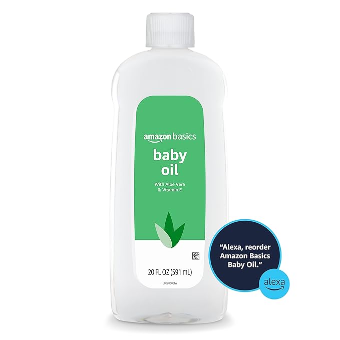 Amazon Basics Baby Oil with Aloe Vera & Vitamin E, Helps Prevent Moisture Loss, 20 Fl Oz (Pack of 1) (Previously Solimo)