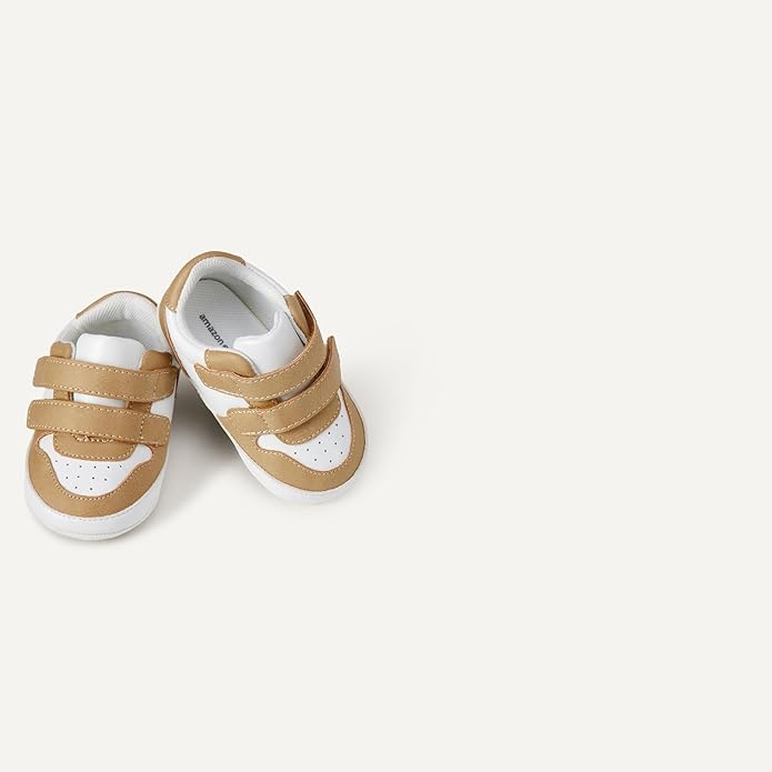 Amazon Essentials Unisex Babies' Hook & Loop Court Sneakers