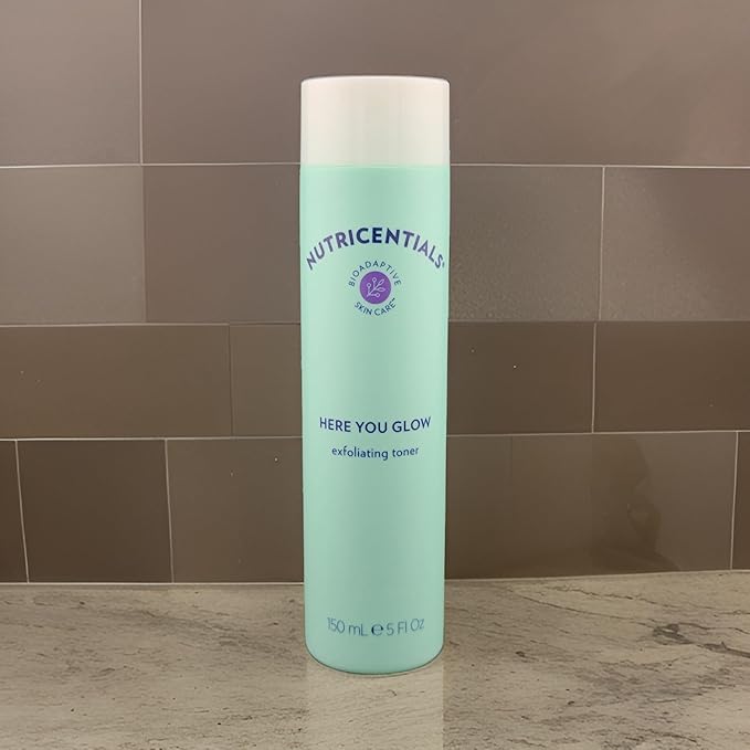 Nu Skin Here You Glow Face Exfoliator Toner | Toner for face with Water, Salicylic Acid, Glycolic Acid & Hydroxy Acid Blend | Unclog Pores, Prevent Acne, Smooth & Hydrate Your Skin | 150 ml | 1 Pack