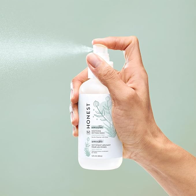 The Honest Company Soothing Baby Bottom Wash, Gently Cleanses and Refreshes, Naturally Derived Non-Irritating Made with Aloe, 5 fl oz