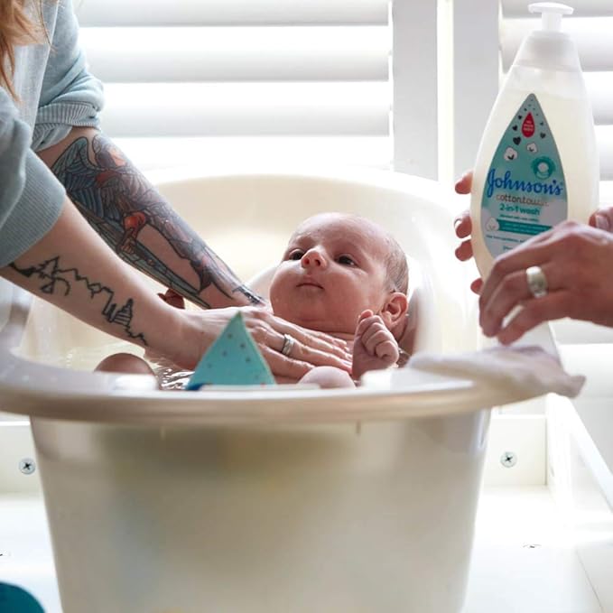 Johnson's CottonTouch Newborn Baby Wash & Shampoo, Made with Real Cotton, 6.8 fl. oz