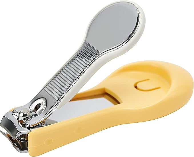 Pigeon Baby Nail Clipper with Splatter Proof Case for 9+ Months