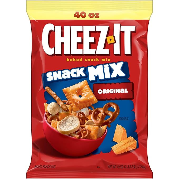 Cheez-It Snack Mix, Lunch Snacks, Office and Kids Snacks, Classic, 40oz Bag (1 Bag)