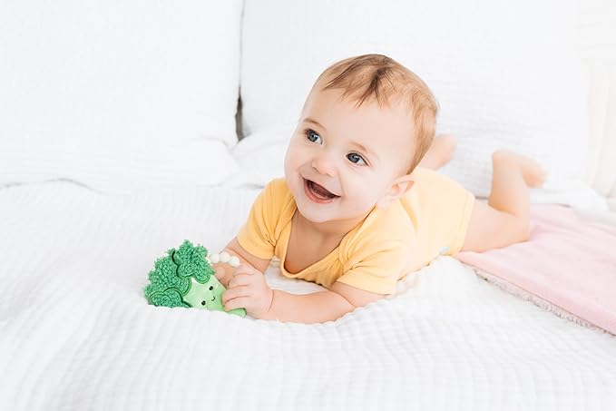 Pearhead Plush Broccoli Baby Teether with Crinkle Sound, BPA-Free Silicone Teething Ring & Soft Sensory Rattle, Infant Gum Soother for Newborns, 0 Months+