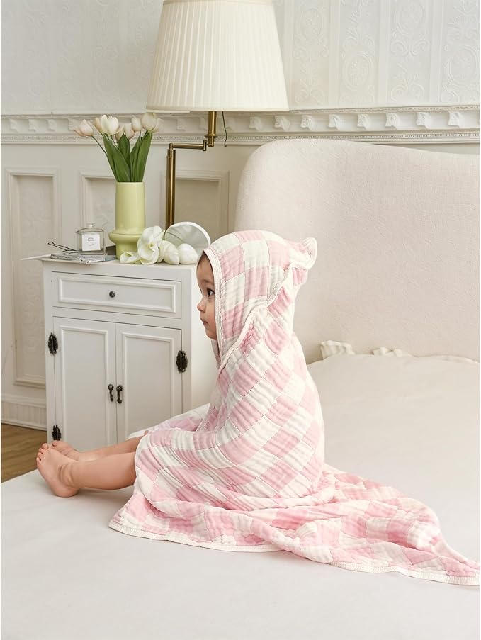 Ultra Soft Checkered Muslin Hooded Baby Towels for Newborn Boys and Girls 2 Pack 32x32 inch Cotton Muslin Baby Bath Towels for Newborns Toddlers,Newborn Essential (Cream and Pink)