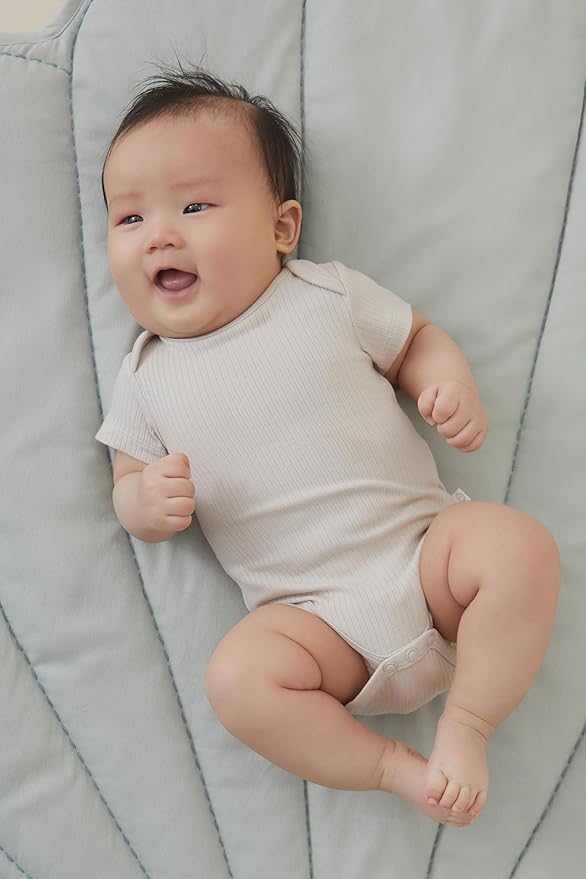 MORI Baby Short Sleeve Unisex Bodysuit with Envelope Neck and Nickel Free Poppers - Viscose from Bamboo and Cotton Blend