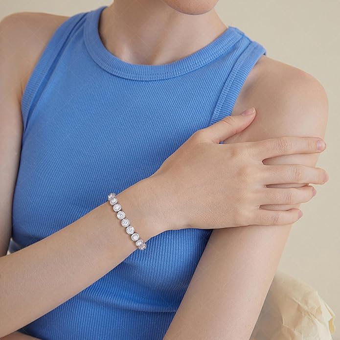 Moissanite Halo Bracelet 4.9CT-8.0CT Lab Grown Moissanite Bracelet for Women 18K White Gold Plated S925 Sterling Silver Adjustable Tennis Bracelet 5MM/7.5MM Iced Out Bracelets Cluster Jewelry
