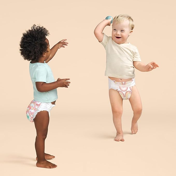 The Honest Company Comfort Dry Disposable Diapers for Sensitive Skin, Hypoallergenic, Wingin' It + Catching Rainbows, Super Club Box Size 5 (27 lbs) 84 Count