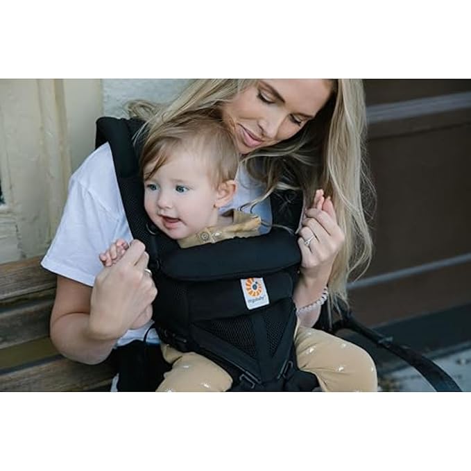 Ergobaby Omni Classic Baby Carrier Newborn to Toddler - Breathable Baby Carriers for Summer - All-Position Carrier with Lumbar Support (7-45 Pounds), Mesh, Onyx Black