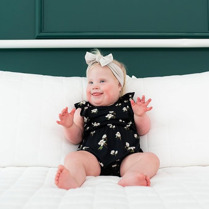 KYTE BABY Rayon Made From Bamboo Bow, (6-12 Months, Oat)