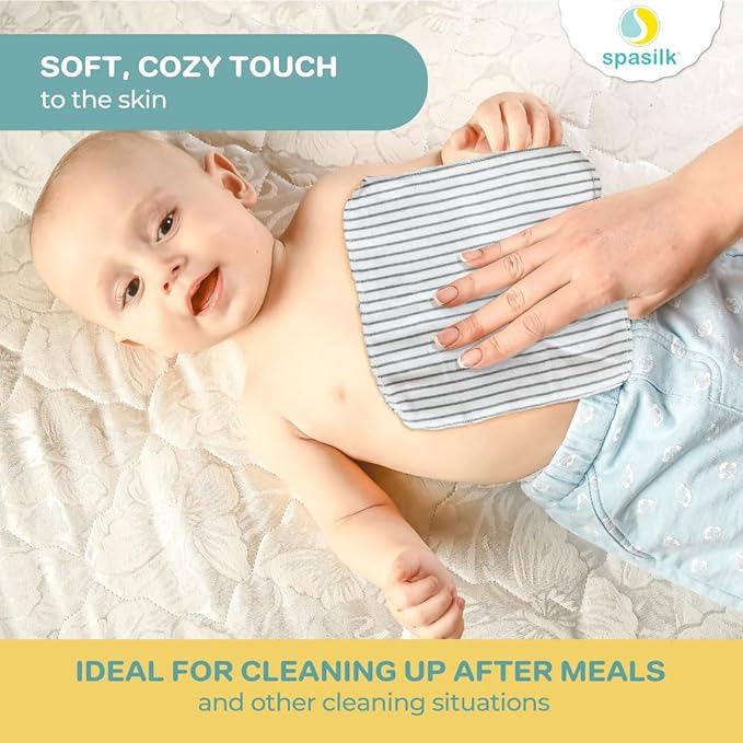 Spasilk Hooded Bath Towel and Washcloths Set for Newborns, 1 Soft Terry Baby Towel and 3 Baby Washcloths, Baby Essentials, Ideal, One Size, Gray Giraffe