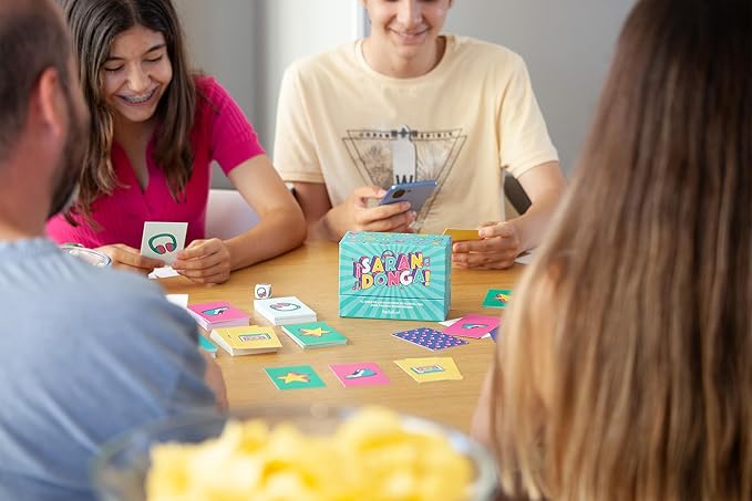 Regalador Hellofun! - Juego SARANDONGA | Juego divertido Perfecto para jugar con Familia y Amigos | 4-12 jugadores | Edad 14+