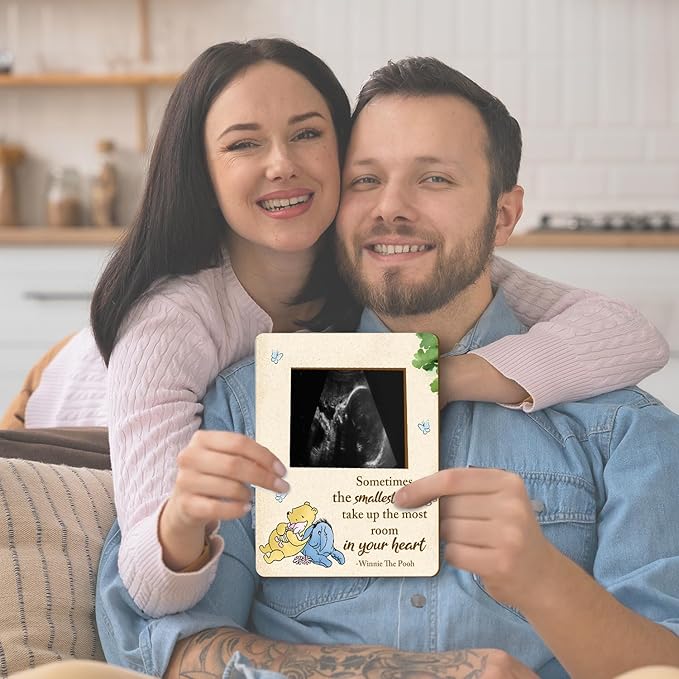 Winnie Pregnancy Milestone Keepsake - Ultrasound & Gender Reveal Decor - Baby Shower Sign & Party Gifts