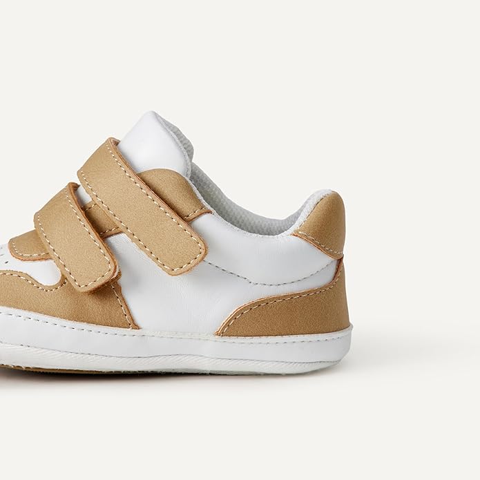 Amazon Essentials Unisex Babies' Hook & Loop Court Sneakers