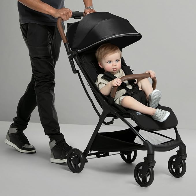 Jeep Altitude Compact Travel Stroller by Delta Children Greenguard Gold, Easy One Hand Fold, Lightweight, Extendable Canopy with Peek-a-Boo Window, Reclining Seat, 4 Wheel Suspension, Black