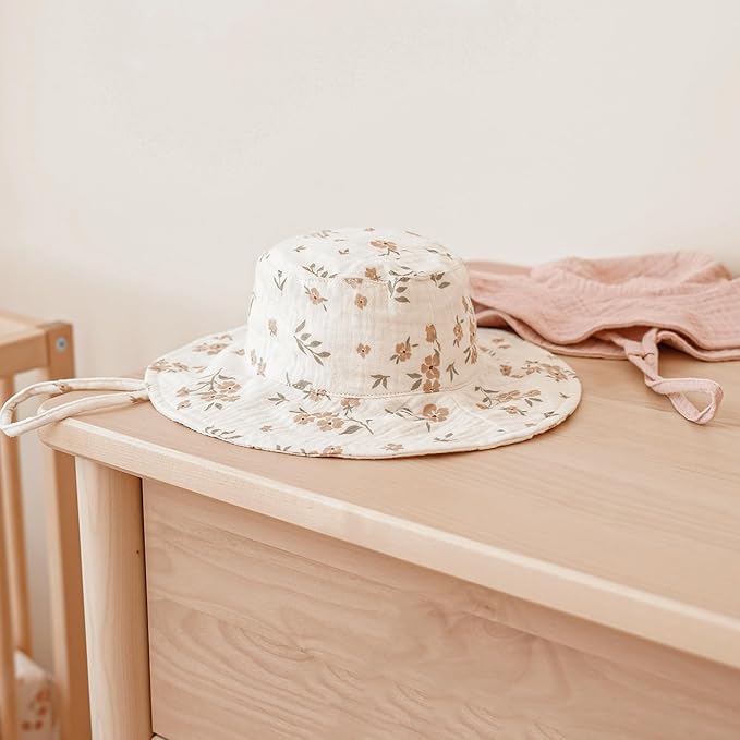 Konssy 2 Pack Muslin Baby Sun Hat UPF 50+ Sun Protection Baby Bucket Hat Summer Beach Hats with Wide Brim for Boys & Girls
