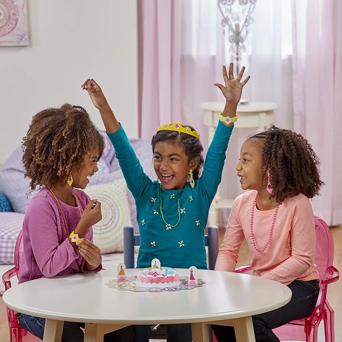 Hasbro Gaming Pretty Pretty Princess: Edition Board Game Featuring Disney Princesses, Jewelry Dress-Up Game for Kids Ages 5 and Up, for 2-4 Players (Amazon Exclusive)