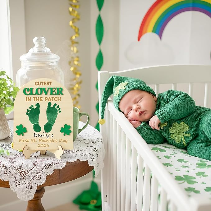R HORSE DIY Baby’s First St. Patrick’s Day Footprint or Handprint Art Sign with Ink Pad, 3D Shamrock Newborn Milestone Keepsake Craft Gift, St. Patrick's Day Baby Shower Decoration Nursery Photo Props