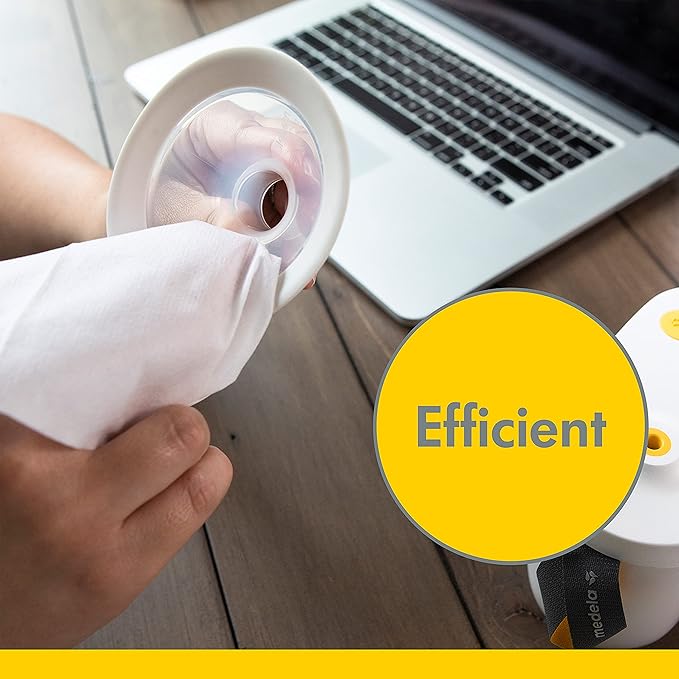 Medela Quick Clean Wipes for On-the-Go Cleaning of Breast Pumps, Accessories, and Various Surfaces, Plant-based, Resealable, 1 Pack of 30