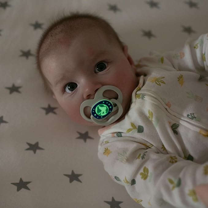 Dr. Brown's Advantage Glow-in-The-Dark Baby Pacifier, Fully Symmetrical Soother with Soft Silicone Bulb, Purple Nature, 6-18m, BPA Free, 24 Pack