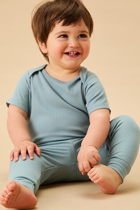MORI Baby Short Sleeve Unisex Bodysuit with Envelope Neck and Nickel Free Poppers - Viscose from Bamboo and Cotton Blend
