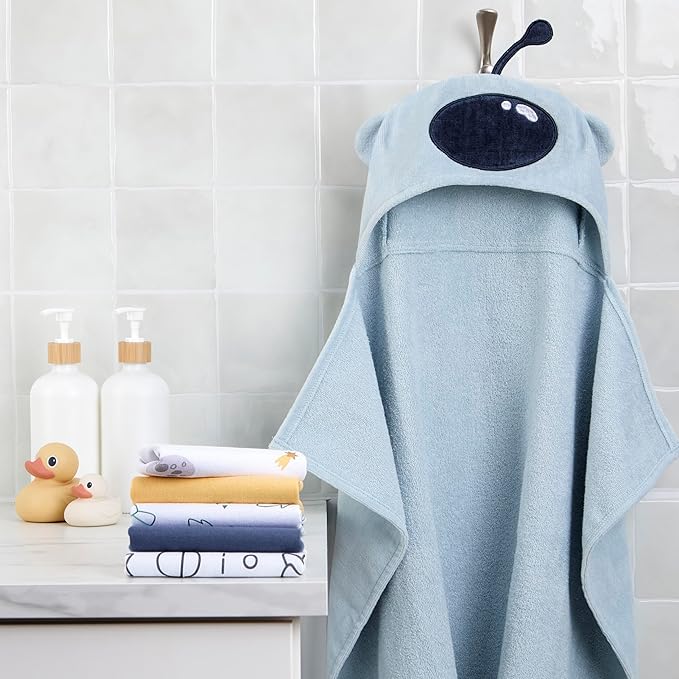 Evolur AstroNap 6 pc Baby Gift Set, Includes Hooded Towel & 5pc Wash Cloths, Soft and 100% Cotton Woven, for Newborn, Infants and Toddlers 0-9 Months