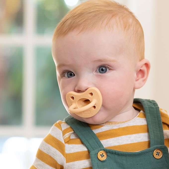 Chicco PhysioForma Luxe Orthodontic Pacifier, 0-6m | 100% Soft Silicone | Supports Breathing & Oral Development | Textured Shield & Handle | Includes Sterilizing Case | BPA Free | Blush, 2pk