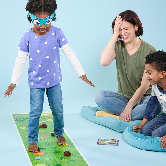 Hasbro Gaming Don't Step in It! Preschool Game I Blindfolded, Poop Party Game | Spinner with 8 Fun Animal Moves | Ages 4+| 1+ Players I Funny Kids Board Games