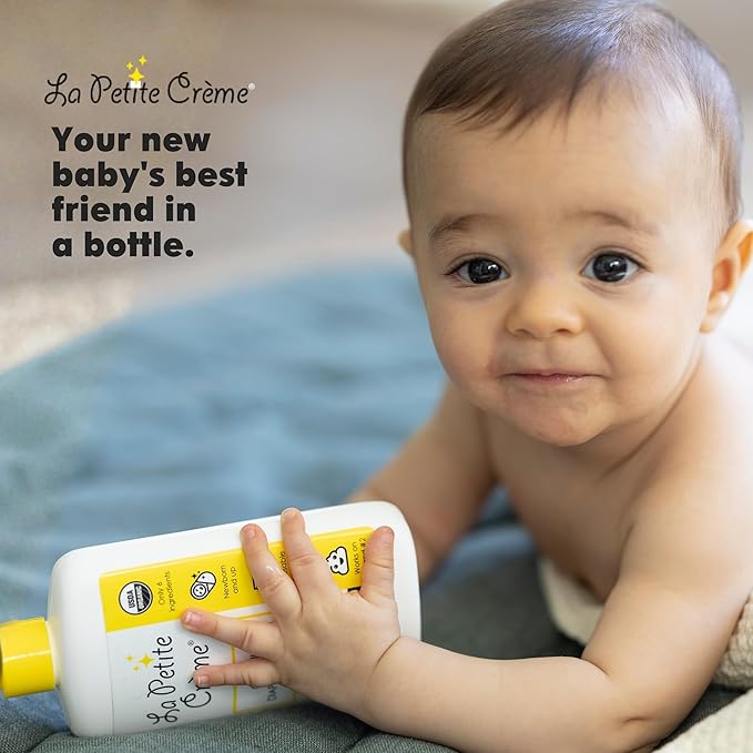La Petite Creme French Premium Diapering Lotion - Diaper Cream Alternative to Baby Wipes - Moisturizer & Skin Cleanser - USDA Certified Organic Ingredients - Baby Essentials (2 Bottles of 20 oz)