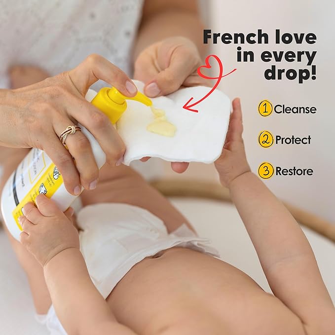 La Petite Creme French Premium Diapering Lotion - Diaper Cream Alternative to Baby Wipes - Moisturizer & Skin Cleanser - USDA Certified Organic Ingredients - Baby Essentials (2 Bottles of 20 oz)