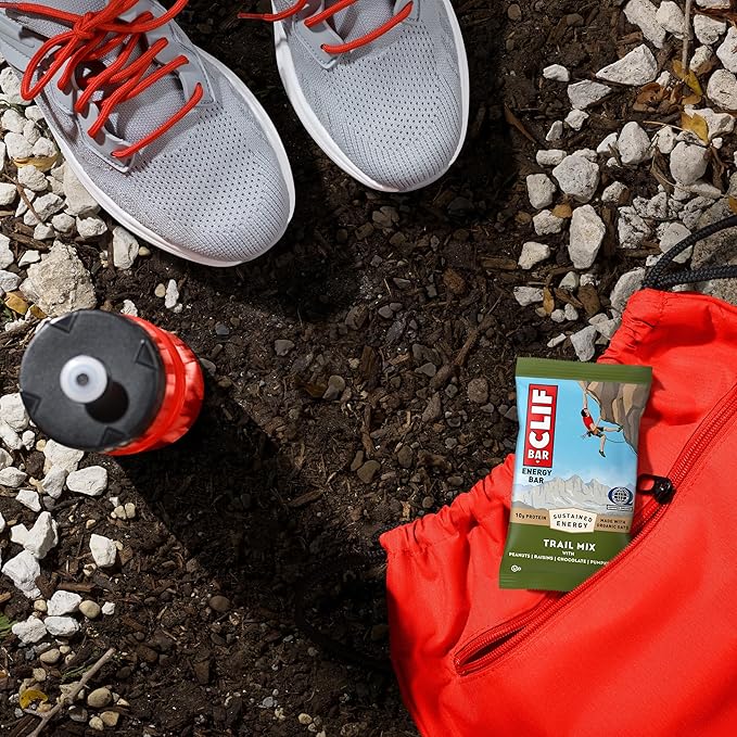 CLIF BAR - Energy Protein Bars - Trail Mix - Made with Organic Oats - Energy Bars - Non-GMO - (5 Pack)
